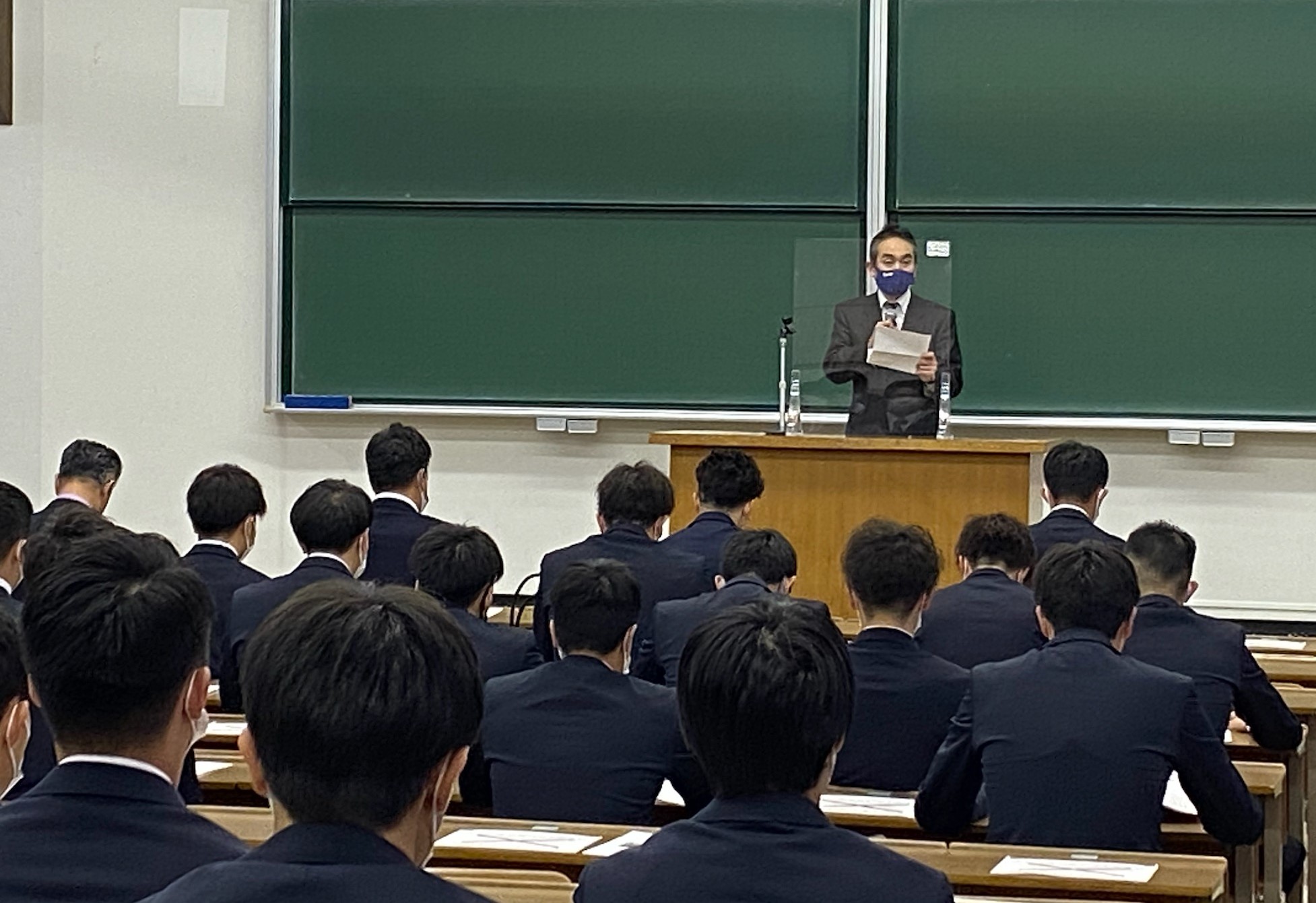 �������A